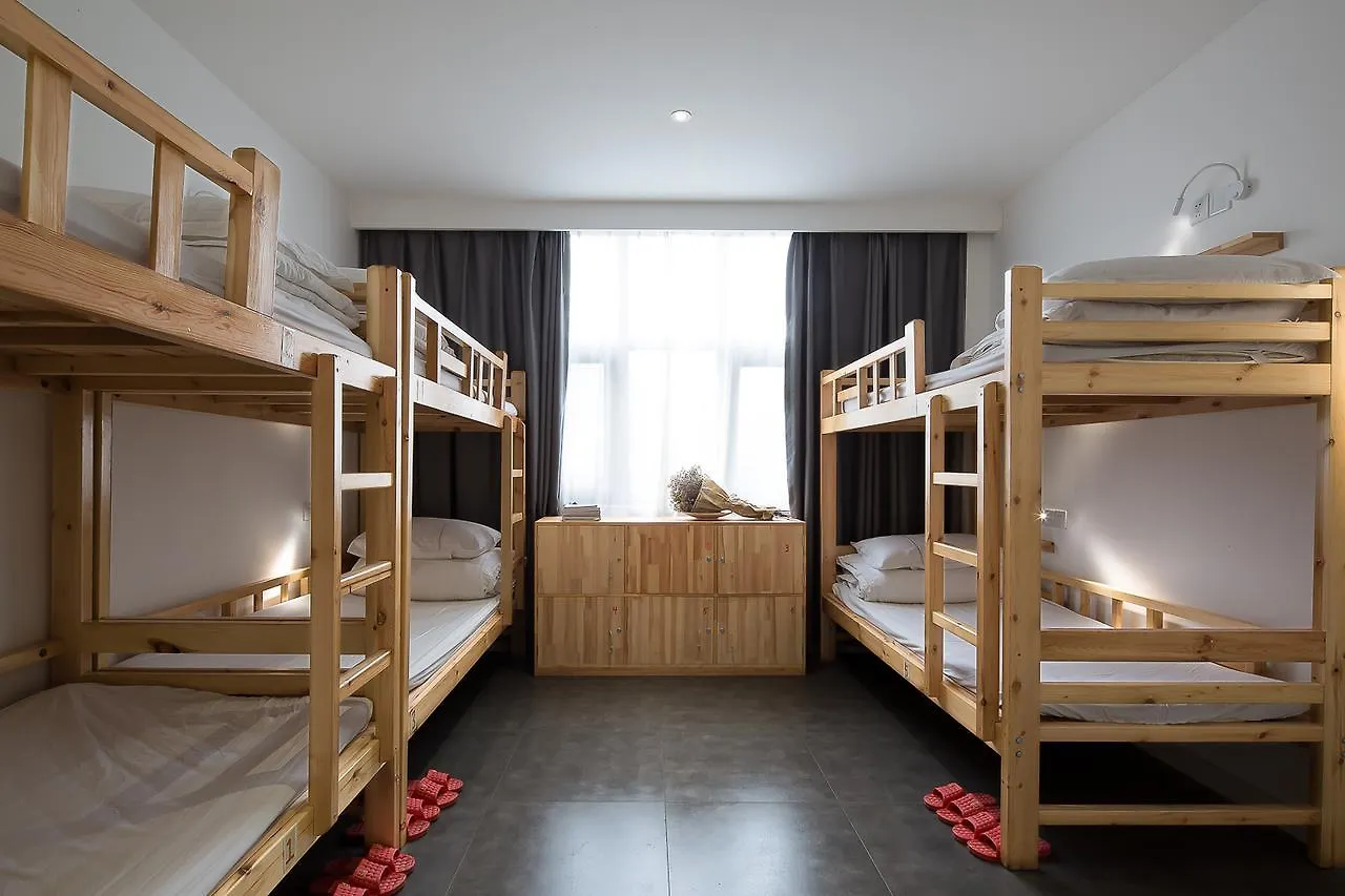 Buling Buling Youth Hostel Luoyang contacts